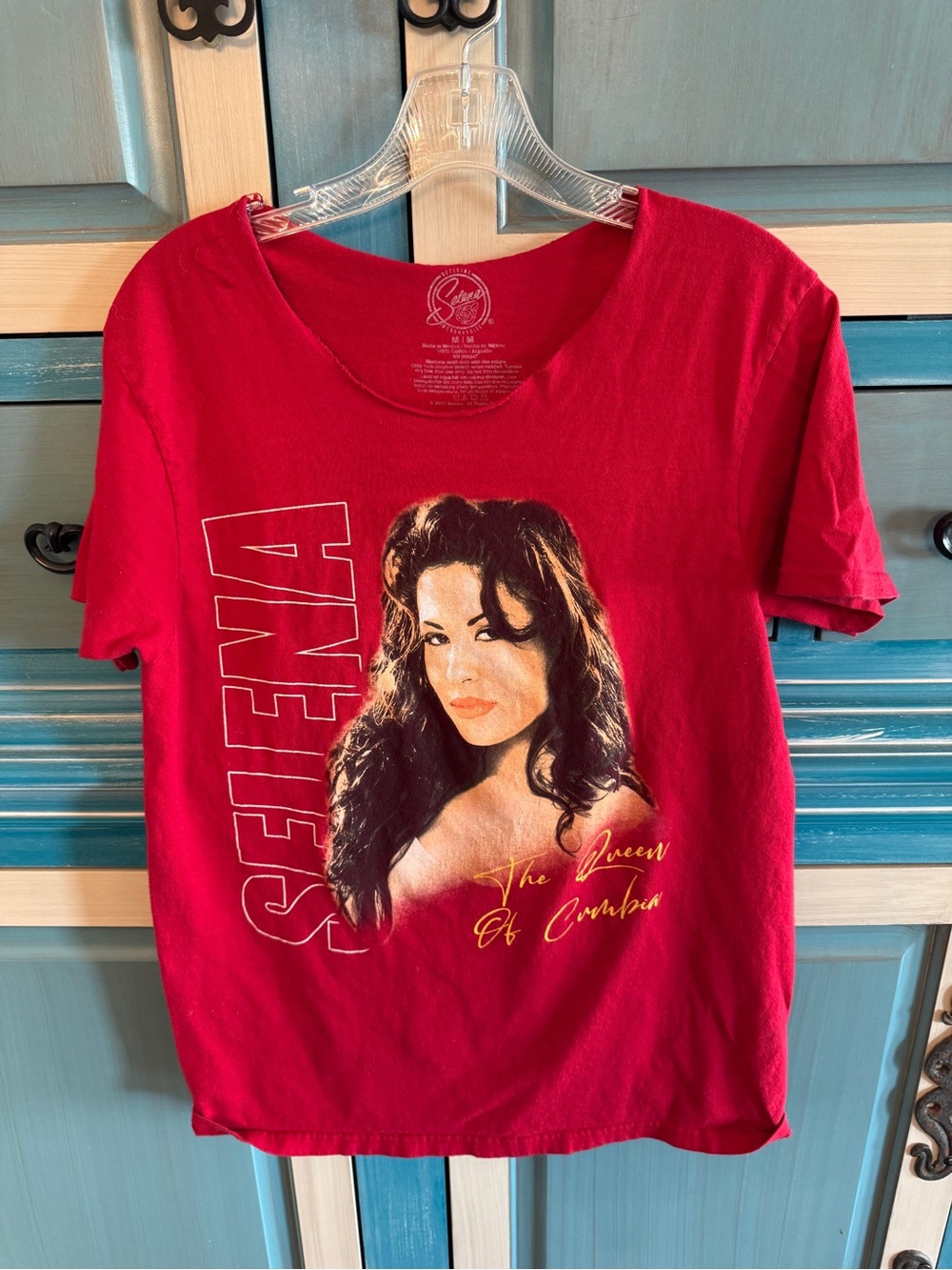 Mi Red Selena Portrait Graphic Tee